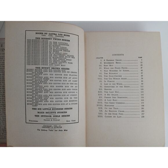 Vtg The Bobbsey Twins Books Hardcover Lot of 2 Laura Lee Hope Baby May Houseboat - Picture 8 of 10